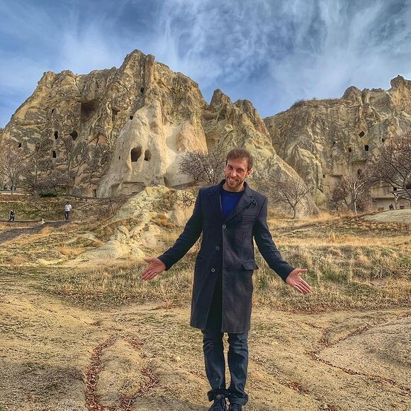 Então, segundo Leo Lins, Pelé morreu após dar Gkay ser internada