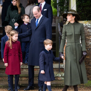 Kate Middleton utilizou brincos da marca Sézane e item já esgotou no site oficial após a Princesa utilizá-lo