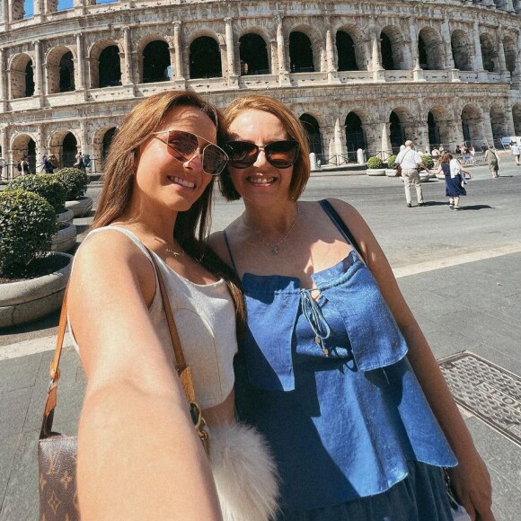 Mãe de Larissa Manoela deixou de seguir a filha no Instagram e mandou recado