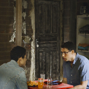 Cotado para o 'BBB23', Juan Paiva foi Ravi, amigo de Christian/Renato (Cauã Reymond) na novela 'Um Lugar ao Sol'