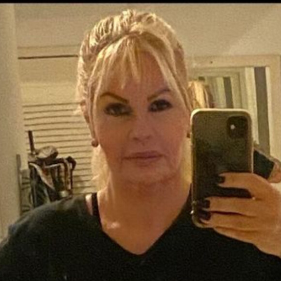 Monique Evans rebateu os comentários de Solange Gomes