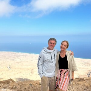Luciano Huck e Angélica estão curtindo férias com os filhos em Omã