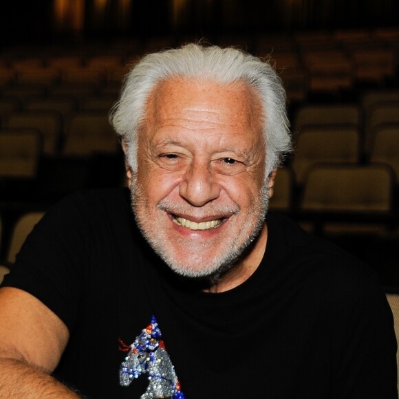 Antonio Fagundes está em cartaz com a peça 'Baixa Terapia' em teatro da Gávea no Rio de Janeiro