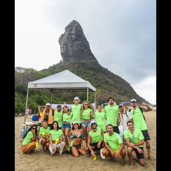 Grazi Massafera e Marlon Teixeira se reencontraram em ação de coleta de lixo nas praias de Fernando de Noronha