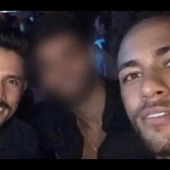 O foragido participava das festas de Neymar e está sendo investigado por agiotagem e lavagem de dinheiro