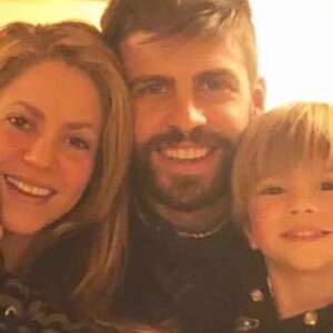 Shakira e Piqué se reencontram em evento em família