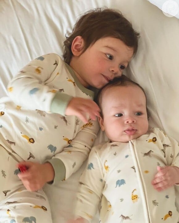Letícia Navas posta com frequencia em suas redes fotos dos filhos, Nathan e Nico