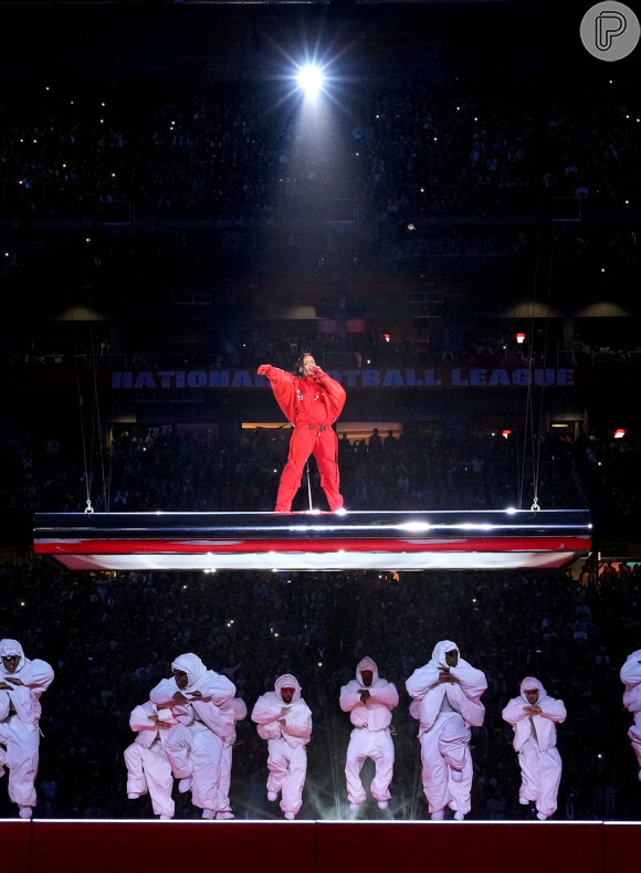 Show de Rihanna no Super Bowl LVII entregou uma série de hits da cantora
