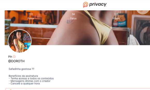 MC Pipokinha na Privacy: funkeira cobra R$ 25 mensais por assinatura