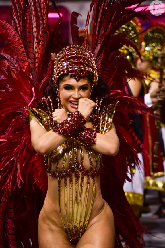 Mileide Mihaile é a rainha de bateria da Independente Tricolor no carnaval 2023, escola fez um paralelo entre a Guerra de Troia e sua luta para seguir no Grupo Especial de SP