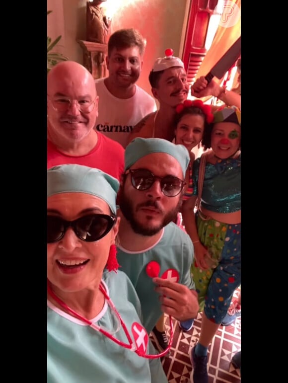 'Fantasia' de Fátima Bernardes e Túlio Gadêlha para o carnaval 2023 desagradou alguns internautas: 'Brincadeira sem graça'