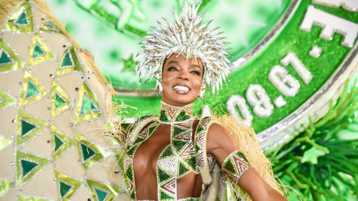 Foto Mocidade Alegre é a campeã no Carnaval de SP e Thelma Assis celebrou vitória da escola de