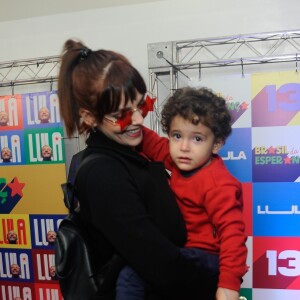 Titi é mãe de Benjamim, de 3 anos, fruto de sua relação com Tomás Bertoni