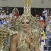 Em 2012, Viviane Araujo usou uma fantasia dourada e cheia de pedras preciosas no desfile do Salgueiro em 2012
