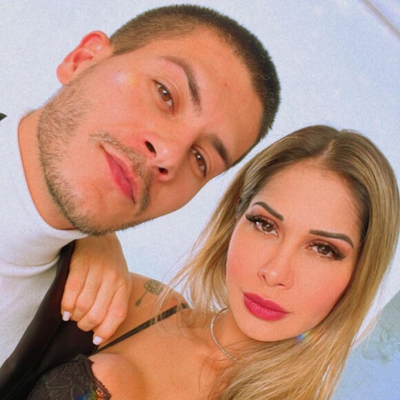 Arthur Aguiar e Maíra Cardi se separaram definitivamente em outubro de 2022