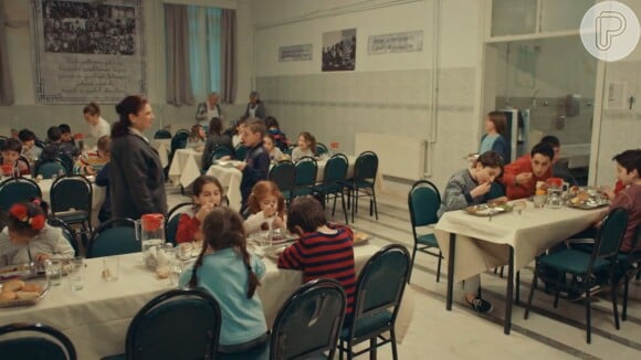 Série 'Leke'/'Amor e Honra': Yasemin (Melis Sezen) cresceu em orfanato onde atualmente mora seu irmão