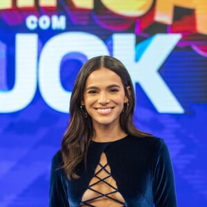 Bruna Marquezine se prepara para o estrelato internacional com o filme 'Besouro Azul'