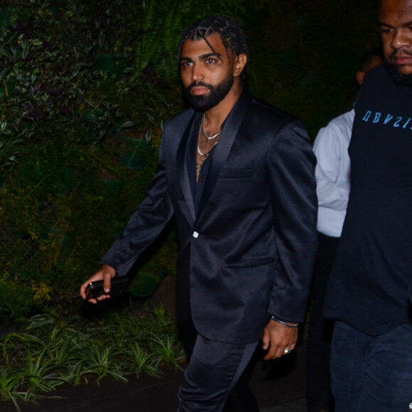 O jogador de futebol Gabigol esteve na festa da ex Rafaella Santos