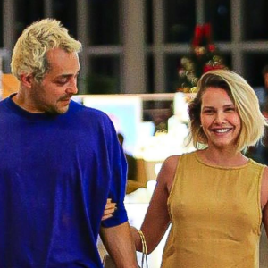 Eduardo Sterblitch já é papai! A atriz e artista plástica Louise D' Tuani deu à luz Caetano, o primeiro filho do casal