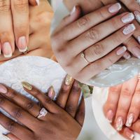 Quer usar unhas decoradas no casamento? 25 nail arts românticas, marcantes ou minimalistas para noivas