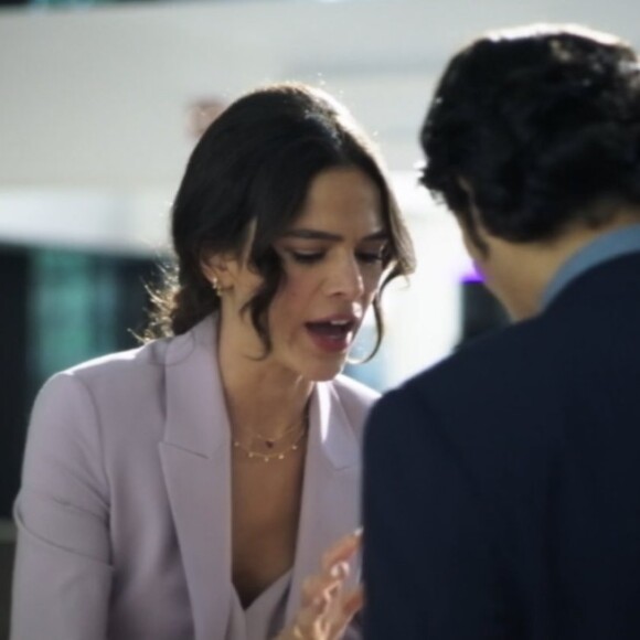 Bruna Marquezine tem, na vida pessoal, um armário que iria encantar  Jenny, de 'Besouro Azul'