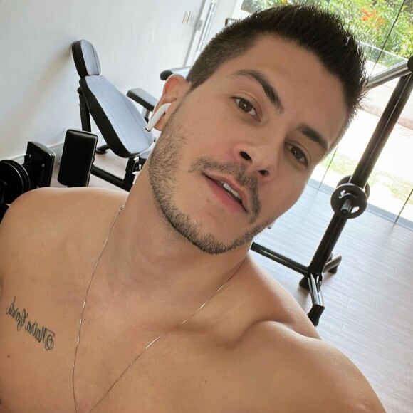 Arthur Aguiar foi o grande rival de Jade Picon no 'BBB 22'