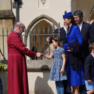 O azul foi a cor escolhida por toda a família de Kate Middleton e William no domingo de Páscoa