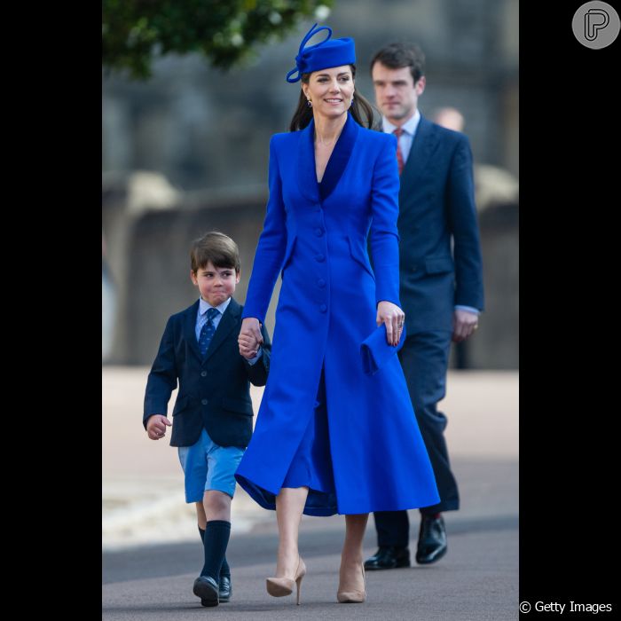 Princesa de Gales, Kate Middleton usou look azul monocromático no domingo  de Páscoa - Purepeople