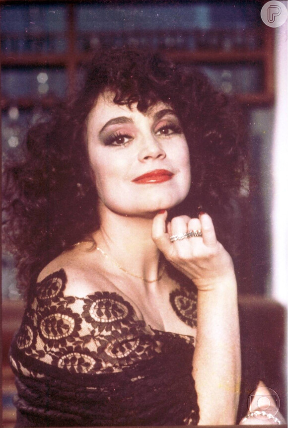 Regina Duarte é dona de papéis marcantes na TV como a Viúva Porcina de 'Roque Santeiro' (1985)