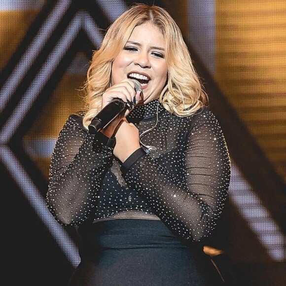 Fotos de Marília Mendonça morta no IML causaram indignação na família da cantora, a 'rainha da sofrência'