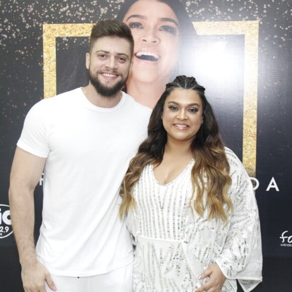 Preta Gil e Rodrigo Godoy eram casados com separação total de bens, portanto, ele sai do casamento com uma mão na frente e outra atrás 