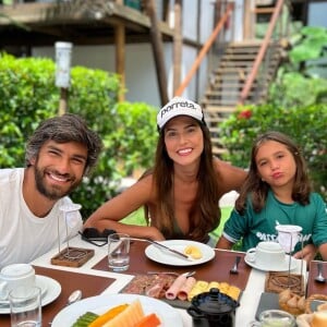 Deborah Secco e Hugo Moura são pais de Maria Flor