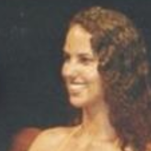 Graciele Lacerda se formou em Educação Física aos 21 anos. Nos anos seguintes, ela se dividiu como professora e, também, como bailarina em shows