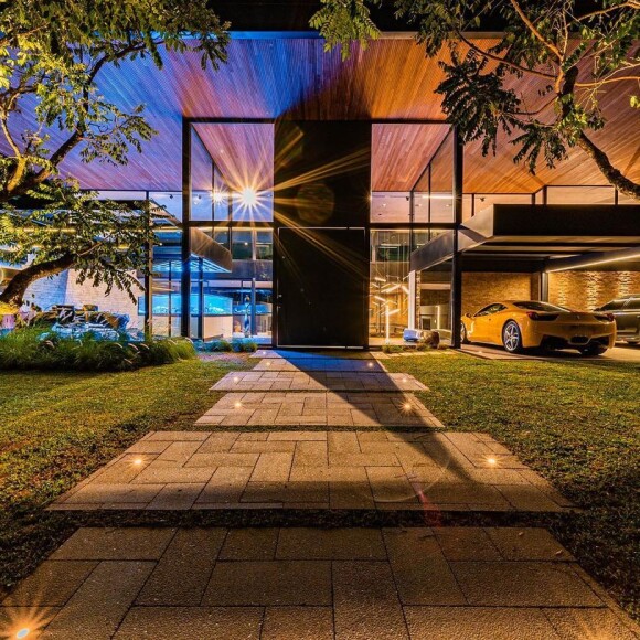 A nova mansão de Bianca Andrade chama atenção pela imponência