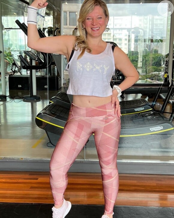 Joice Hasselmann negou ter feito abdominoplastia em conversa exclusiva com o Purepeople