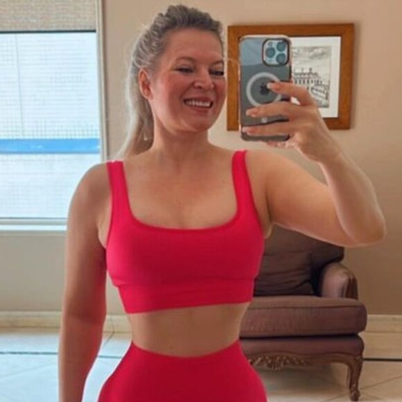 Joice Hasselmann debochou das críticas às suas fotos