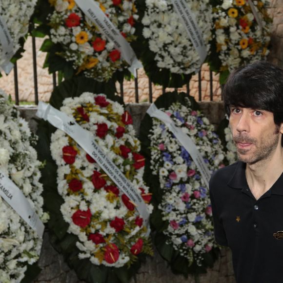 Filho de Rita Lee, João Lee relatou ter se mudado de novo para a casa dos pais quando a mãe foi diagnosticada com um câncer de pulmão