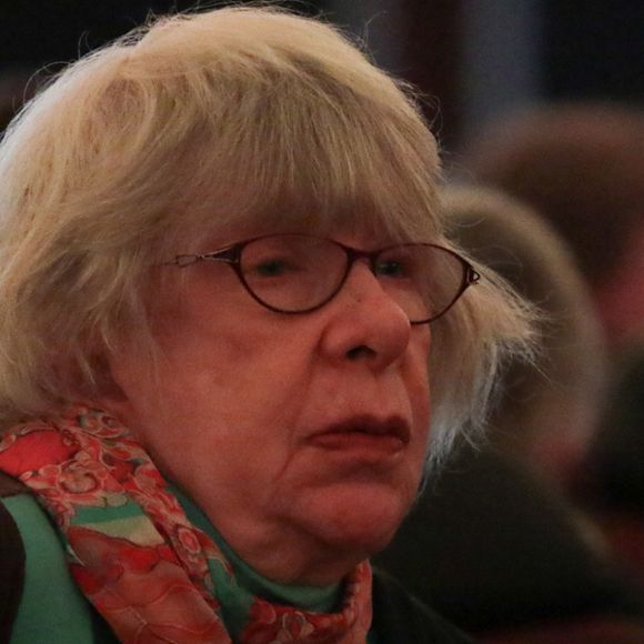 Irmã de Rita Lee, Virgínia Lee chamou atenção pela semelhança com a cantora