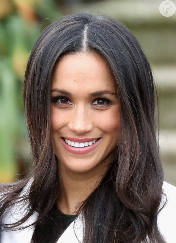 Meghan Markle grávida? Os boatos ganharam força depois que ela foi flagrada durante uma caminhada pelas ruas da Califórnia com uma barriguinha relativamente protuberante