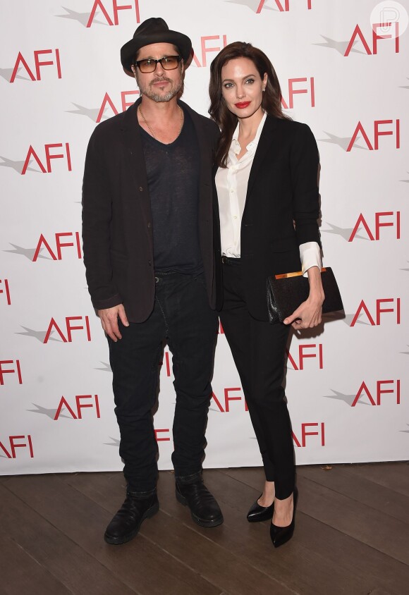 Brad Pitt e Angelina Jolie são homenageados no 15th annual AFI Awards, nos Estados Unidos, em 9 de janeiro de 2015