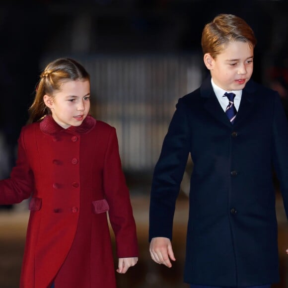 Kate Middleton não quer que os filhos Charlotte e Louis notem privilégio para o Príncipe George