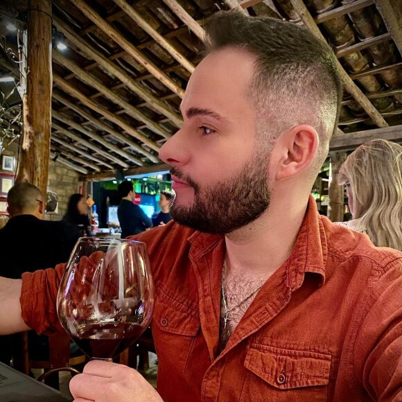 Maraisa também deu adeus ao maquiador Julyer da Silva Rodrigues: 'Você já estava fazendo muita falta e nesse momento ainda mais, porque a nossa esperança era que você voltasse e agora começa a cair a ficha que isso não vai acontecer'