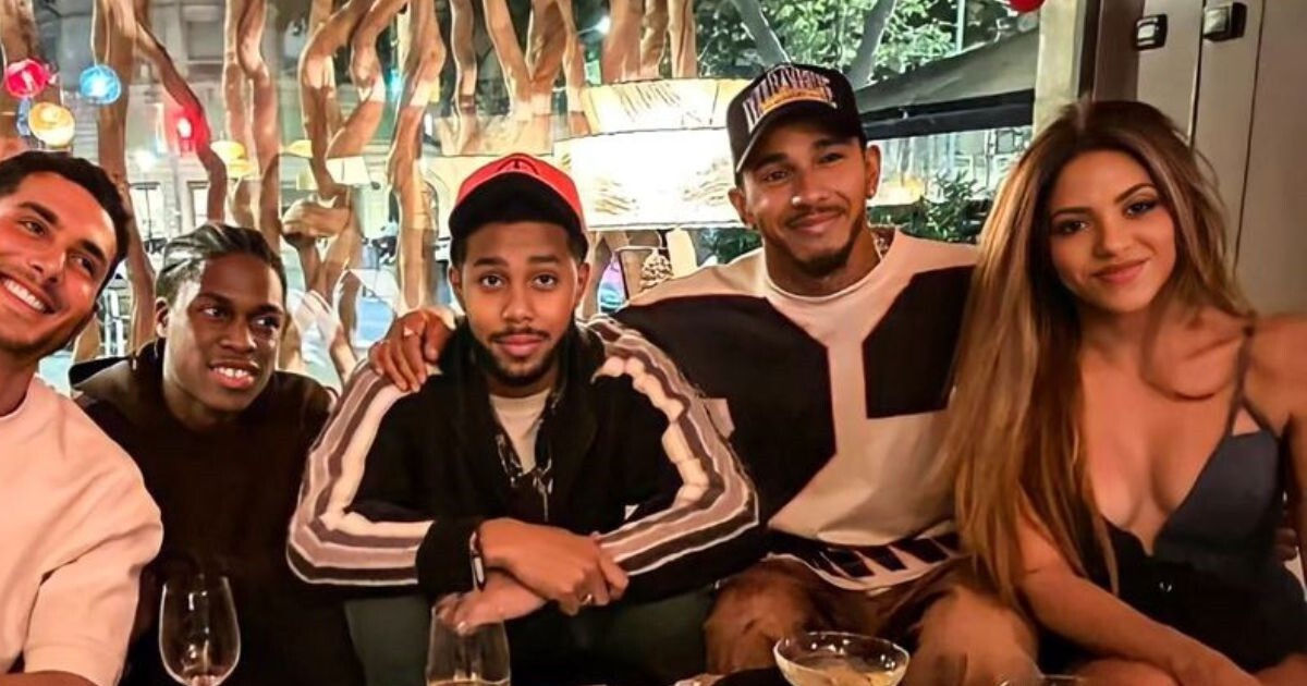 Tá rolando?! Shakira e Lewis Hamilton surgem juntos em foto na Espanha ...