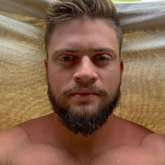 Romance de Rodrigo Godoy com amante começou dentro da casa de Preta Gil