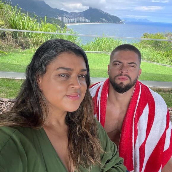 Preta Gil decidiu dar fim ao casamento de 7 anos com o personal trainer Rodrigo Godoy em meio ao tratamento contra um câncer no intestino