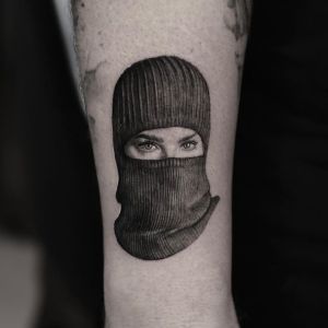 Bruno Gagliasso tatuou o rosto de Giovanna Ewbank