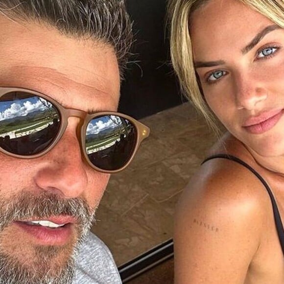 Bruno Gagliasso fez mais uma tatuagem para a mulher, Giovanna Ewbank