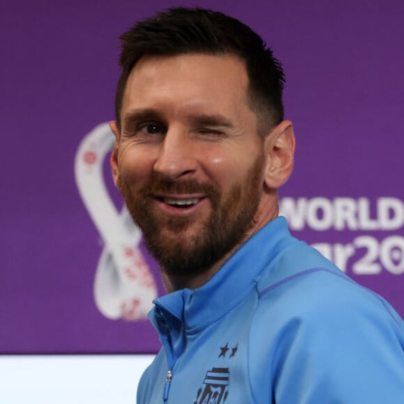 Messi foi visto como um dos únicos jogadores fiéis por milhares de pessoas na web.