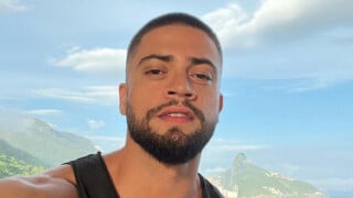 Flagra! Rodrigo Godoy, ex de Preta Gil, e Ingrid Lima curtem festa junina e revoltam web: 'A conta chega...'