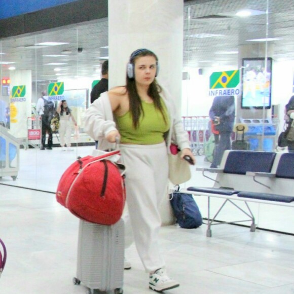 Jojo Todynho foi flagrada, na tarde desta sexta-feira (30), enquanto desembarcava no Aeroporto Santos Dumont, no Rio de Janeiro